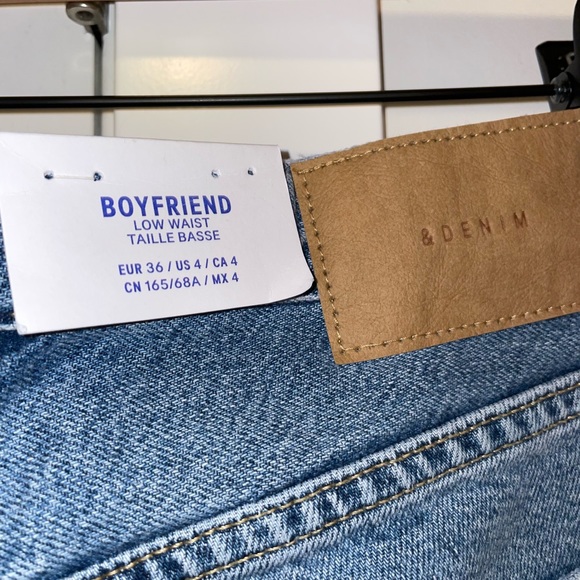 H&M Boyfriend Jeans - Picture 2 of 5